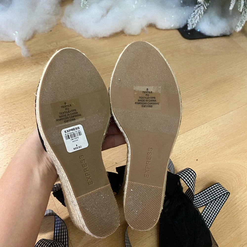 Wedges - Picture 8 of 8